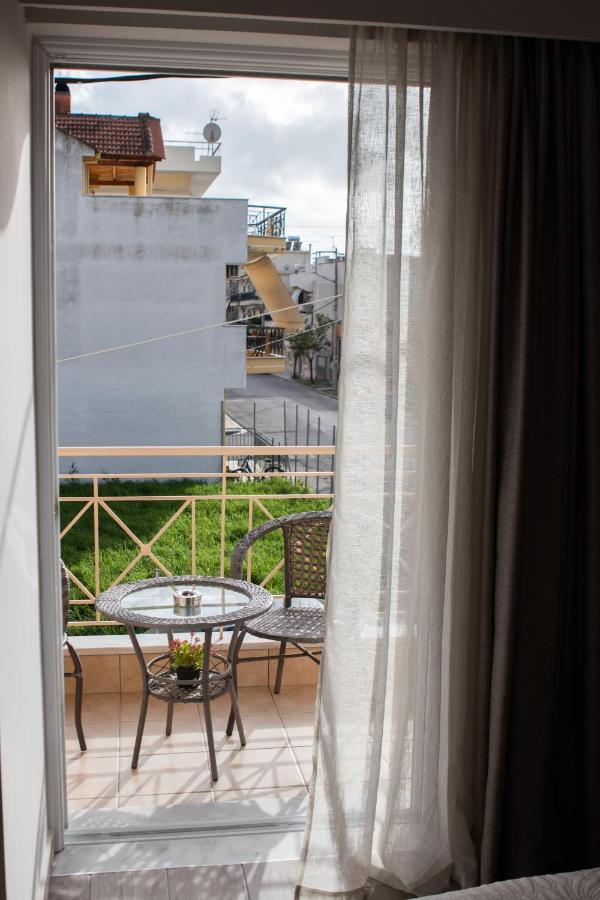 Langi Apartments Mesolóngion Zewnętrze zdjęcie