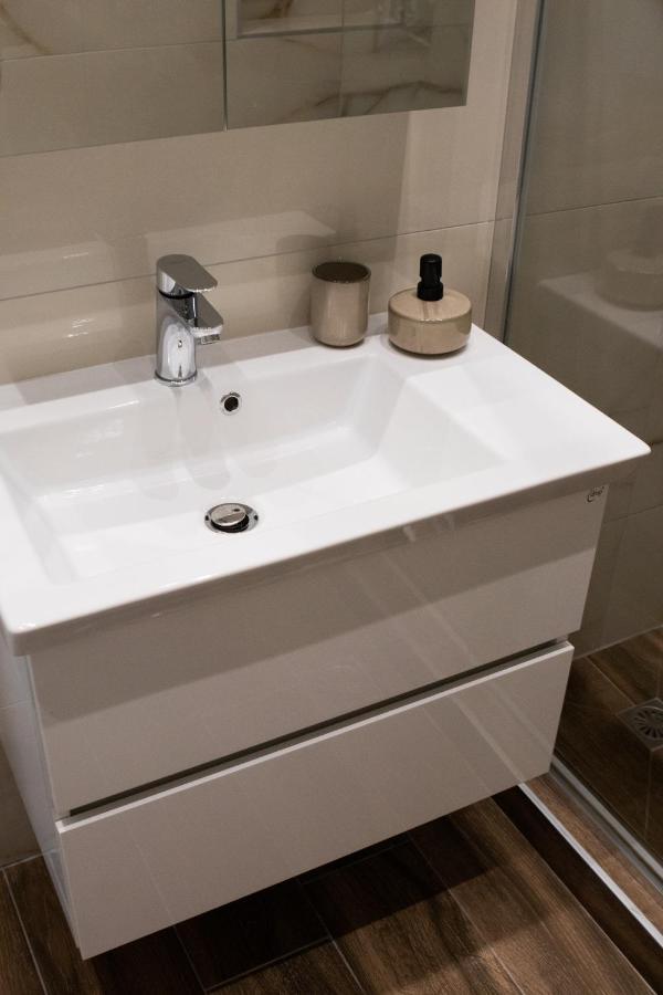 Langi Apartments Mesolóngion Zewnętrze zdjęcie